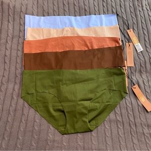 Lot of 5 Girlfriend Collective Underwear